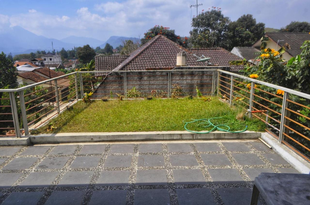 Dallil Putra Villa レムバン エクステリア 写真